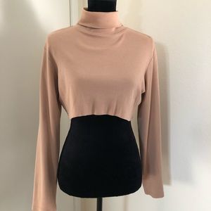 Vintage beige cropped turtleneck
